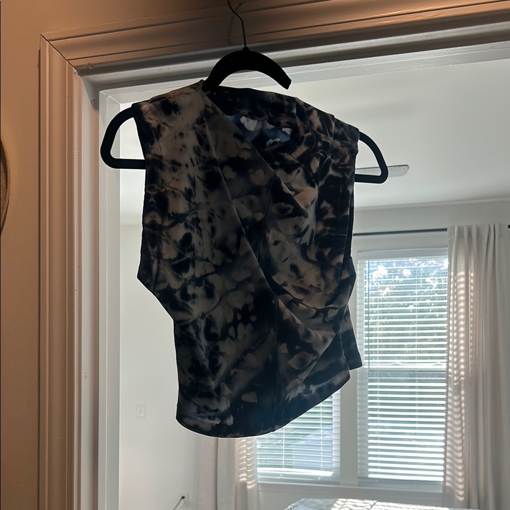 Tie-Dye Sleeveless Women's Top